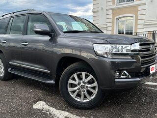 2018 Toyota Land Cruiser 200 Series Рестайлинг 2, серый, 7350000 рублей, вид 4
