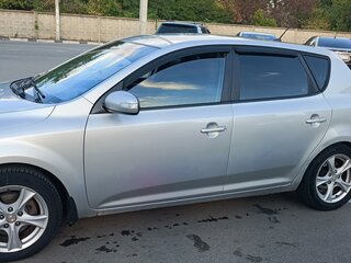 2010 Kia Ceed I Рестайлинг, серебристый, 780000 рублей, вид 3
