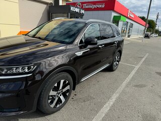 2021 Kia Sorento IV, коричневый, 3900000 рублей, вид 3