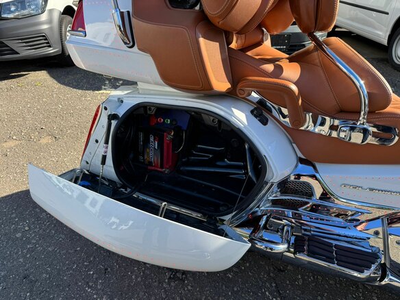 2013 Honda GL 1800 Gold Wing, белый, 2200000 рублей - вид 21