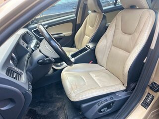 2012 Volvo V60 I, жёлтый, 1300000 рублей, вид 5