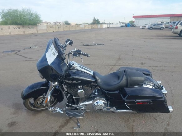 2010 Harley-Davidson Street Glide, чёрный, 850000 рублей - вид 23