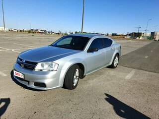 2011 Dodge Avenger 4AT II Рестайлинг, серый, 1250000 рублей, вид 2