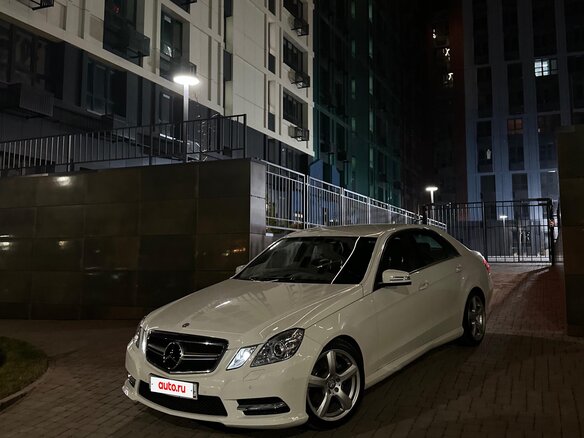 2011 Mercedes-Benz E-Класс 300 IV (W212, S212, C207), белый, 1690000 рублей - вид 3