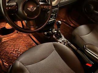 2011 Mini Clubman Cooper I Рестайлинг, белый, 949000 рублей, вид 4