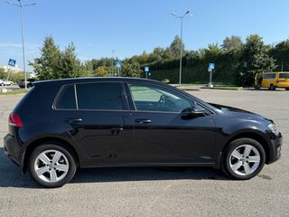 2013 Volkswagen Golf VII, чёрный, 1250000 рублей, вид 2