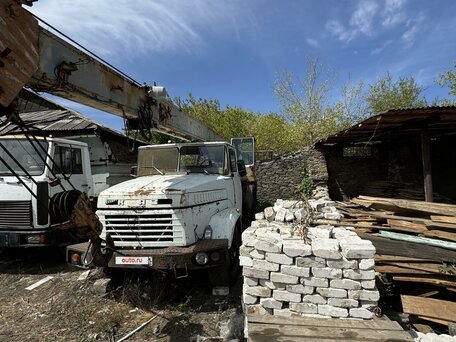 1993 КрАЗ КС-3575А, 700000 рублей, вид 2