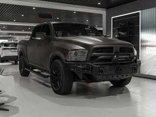 2017 Ram 1500 Quad Cab IV (DS/DJ), белый, 4450000 рублей, вид 2