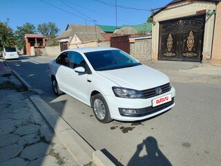 2018 Volkswagen Polo V Рестайлинг, белый, 1200000 рублей, вид 3