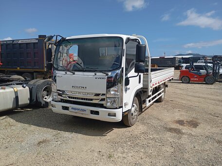 2024 Isuzu Elf (N-series), белый, 3851000 рублей, вид 1