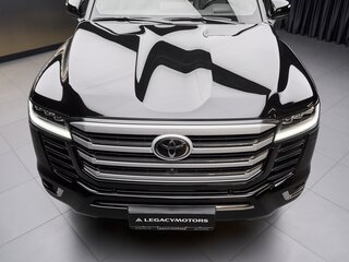 2026 Toyota Land Cruiser 300 Series, чёрный, 15200000 рублей, вид 4