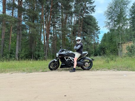 2014 Ducati Diavel Carbon, белый, 859000 рублей, вид 3