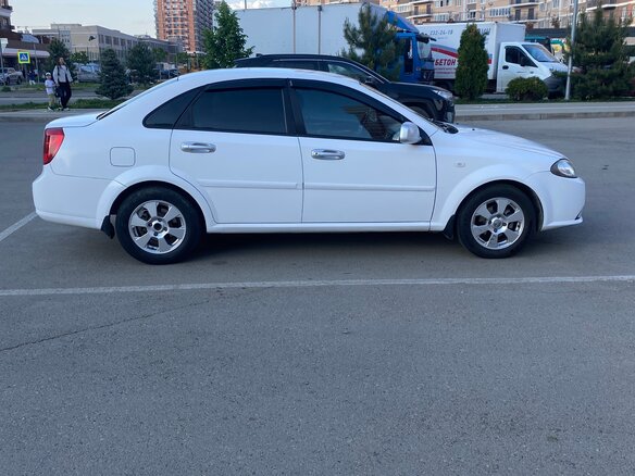 2014 Daewoo Gentra II, белый, 650000 рублей - вид 1