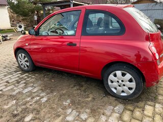 2004 Nissan Micra III (K12), красный, 350000 рублей, вид 3
