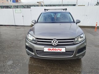 2014 Volkswagen Touareg II, серый, 1700000 рублей, вид 1