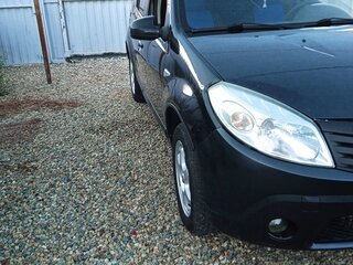 2010 Renault Sandero I, чёрный, 460000 рублей, вид 2