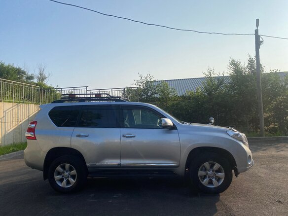 2015 Toyota Land Cruiser Prado 6-speed 150 Series Рестайлинг 1, серый, 4180000 рублей - вид 6