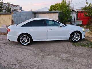2015 Audi A6 IV (C7) Рестайлинг, белый, 1750000 рублей, вид 3