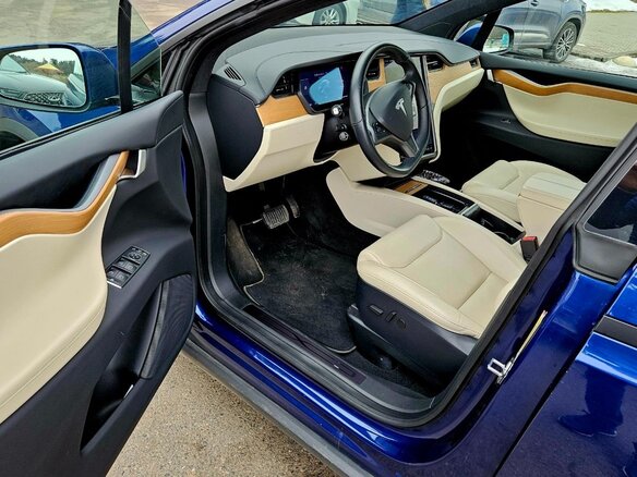 2020 Tesla Model X Long Range Plus I, синий, 5790000 рублей - вид 2