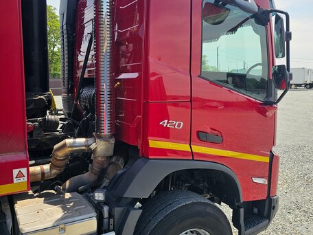 2022 Volvo FMX, пурпурный, 17000000 рублей, вид 5