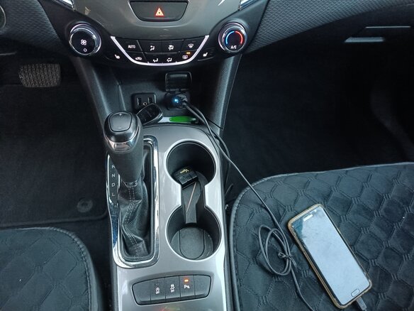 2018 Chevrolet Cruze II, красный, 950000 рублей - вид 2