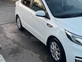 2017 Kia Rio III Рестайлинг, белый, 1250000 рублей - вид 2