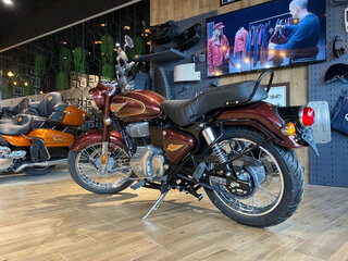 2025 Royal Enfield Bullet 350, красный, 461000 рублей, вид 2