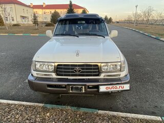 1997 Toyota Land Cruiser 80 Series Рестайлинг, белый, 2300000 рублей, вид 2