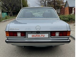 1983 Mercedes-Benz W123 240, голубой, 2300000 рублей, вид 5