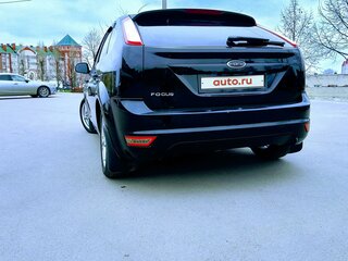 2010 Ford Focus II Рестайлинг, чёрный, 610000 рублей, вид 5