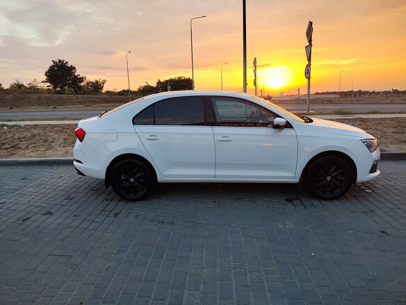 2020 Skoda Rapid II, белый, 1770000 рублей - вид 3