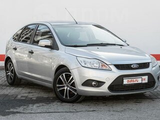 2010 Ford Focus II Рестайлинг, серебристый, 799999 рублей, вид 4