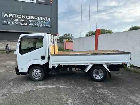 2010 Nissan Atlas, белый, 1800000 рублей, вид 4