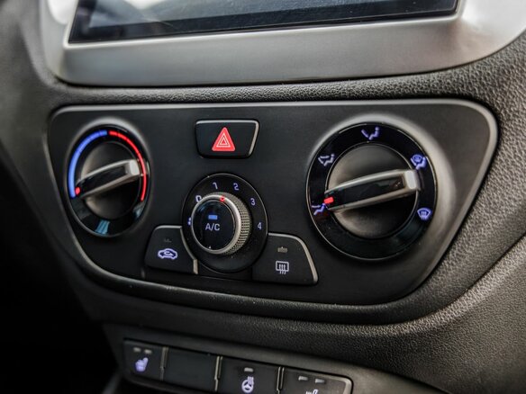 2018 Hyundai Solaris II, белый - вид 27