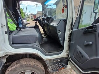 2017 Isuzu Elf (N-series), белый, 1650000 рублей, вид 2