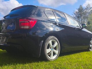 2013 BMW 1 серии 118i II (F20/F21), чёрный, 1700000 рублей, вид 3
