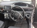 2017 Toyota Sienta II, серебристый, 1450000 рублей - вид 7