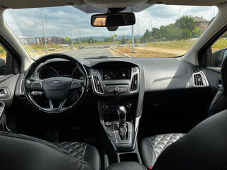 2017 Ford Focus III Рестайлинг, серый, 1100000 рублей, вид 3
