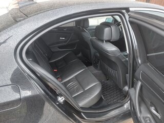2008 BMW 5 серии 525i V (E60/E61) Рестайлинг, чёрный, 1200000 рублей, вид 5