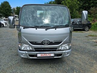 2017 Toyota Toyoace, серебристый, 2800000 рублей, вид 1