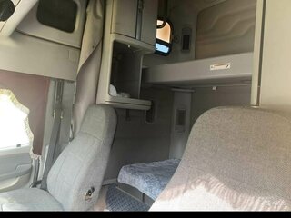 2002 Freightliner Columbia, жёлтый, 1600000 рублей, вид 3