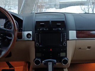 2008 Volkswagen Touareg I Рестайлинг, чёрный, 1620000 рублей, вид 3