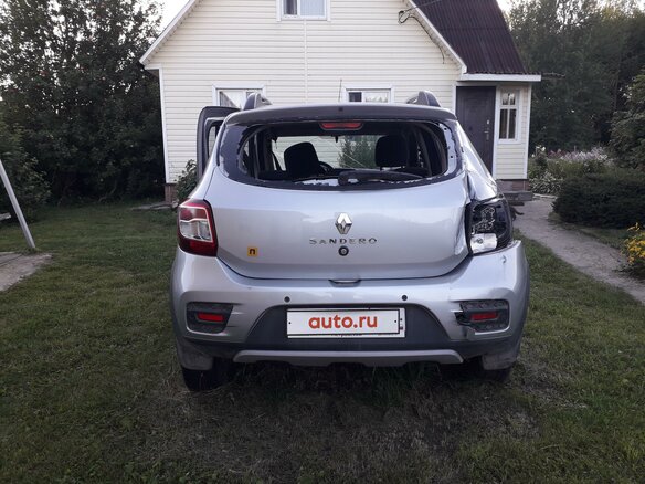 2021 Renault Sandero Stepway II Рестайлинг, серый - вид 2