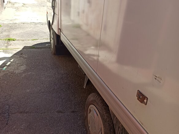 2007 Kia Bongo, белый, 800000 рублей - вид 4