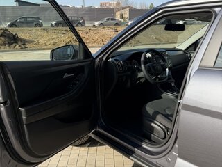 2024 Solaris HC, серебристый, 2390000 рублей, вид 4