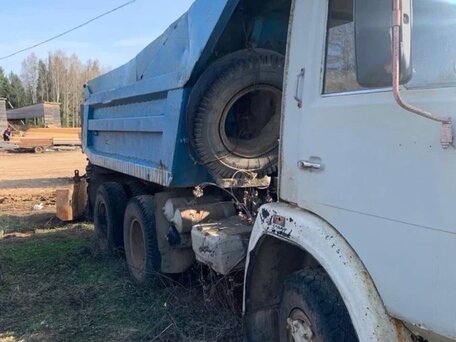 1994 КамАЗ 5511, серебристый, 300000 рублей, вид 2