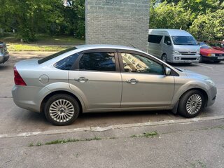 2008 Ford Focus II Рестайлинг, серебристый, 400000 рублей, вид 5
