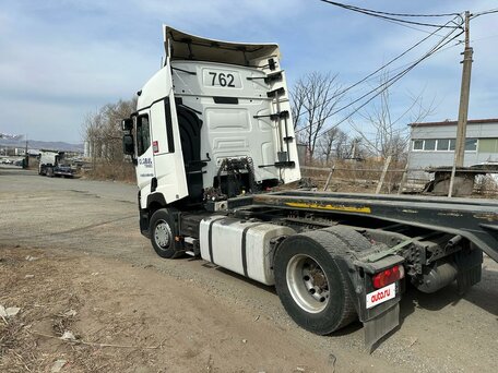 2017 Renault T-Series, белый, 5000000 рублей, вид 1