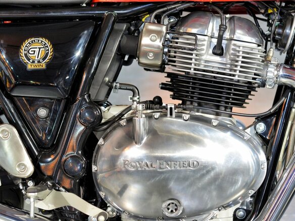 2024 Royal Enfield Continental GT, пурпурный, 649000 рублей - вид 5