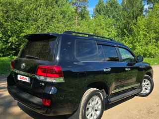 2015 Toyota Land Cruiser 200 Series Рестайлинг 2, чёрный, 5350000 рублей, вид 1